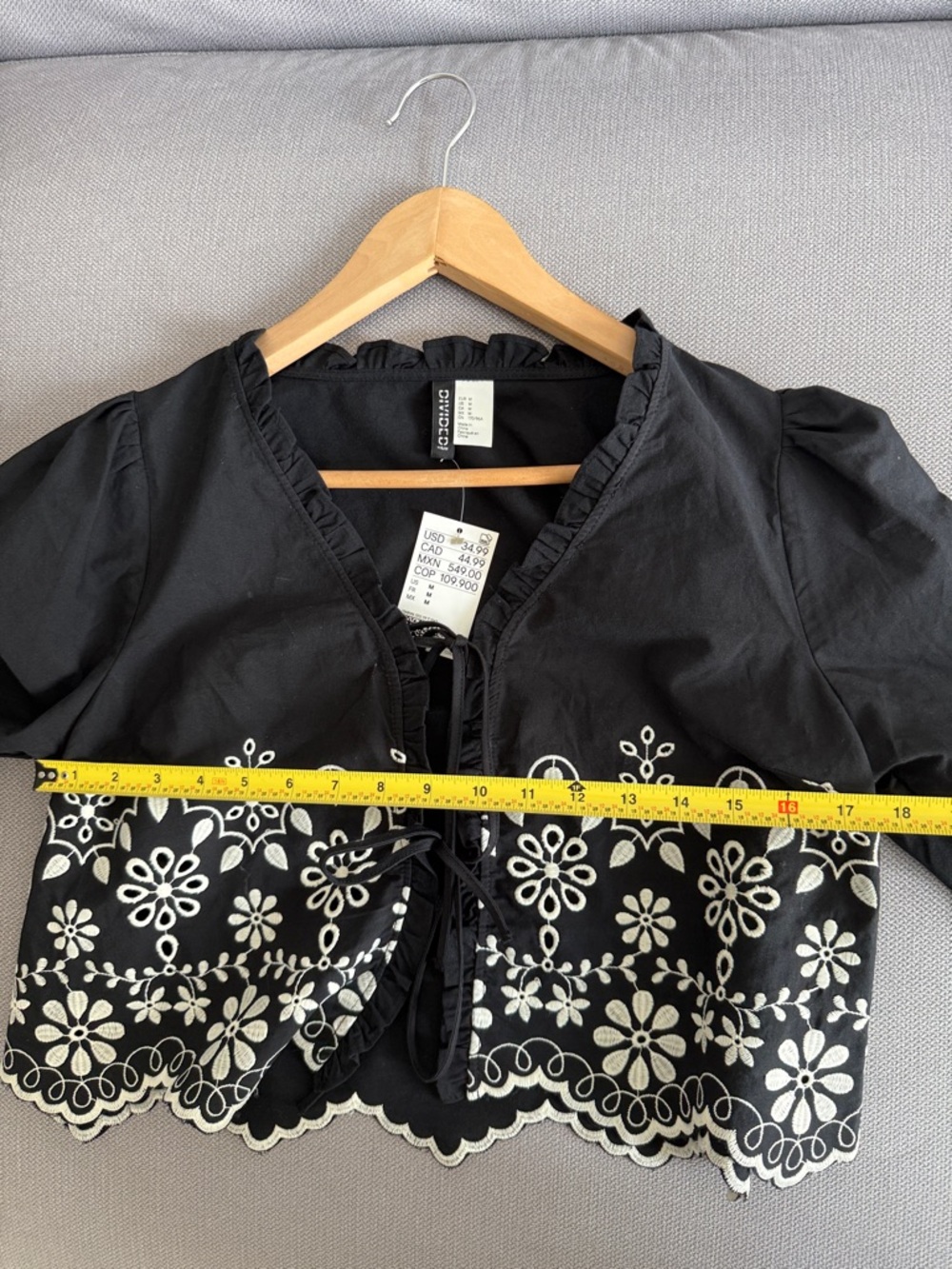 HM Black Embroidered Tie Front Top Size M
NWT - Picture 7 of 8